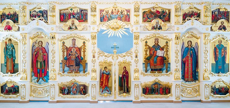 Иконостас придела в честь Святителя Николая Чудотворца храма во имя Спаса Нерукотворного Образа