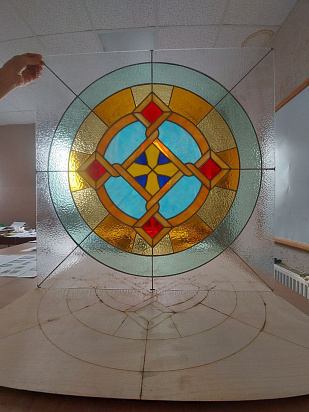 Изготавливаем витражи. Резка стекла на станках ЧПУ.