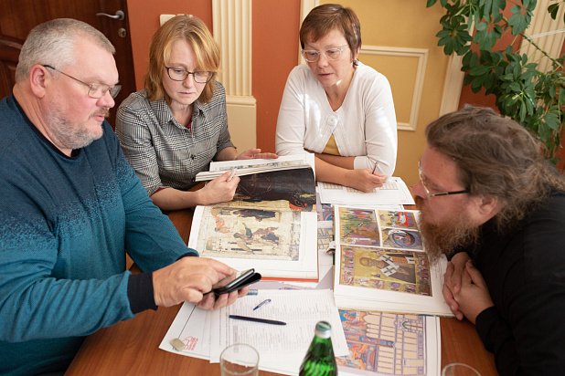 Разработка концепции проекта в мастерской «Палехский Иконостас» на примере комплексного благоукрашения храма в станице Шелковская Чеченской Республики.