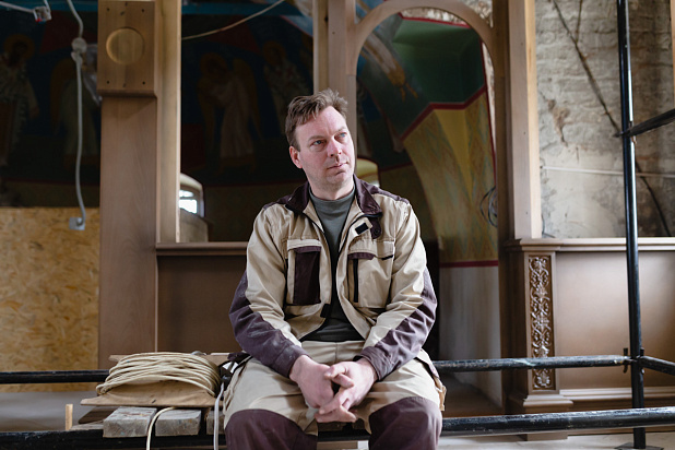 Золотые руки. Столяр с 20летним стажем.