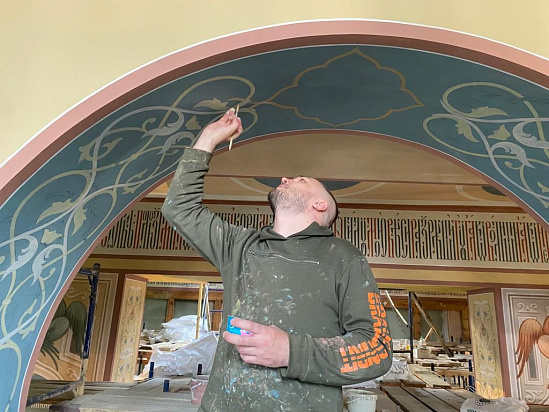 Акриловые краски для росписи храмов. 