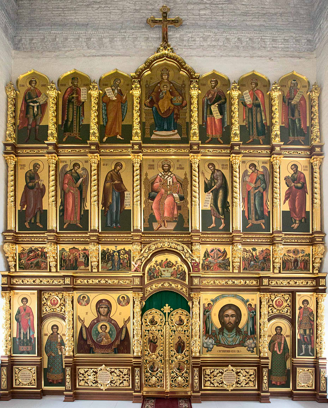 Иконостас храма во имя Спаса Нерукотворного Образа