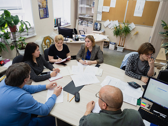 Команда менеджеров проектов. О том как построена работа в коммерческом отделе.