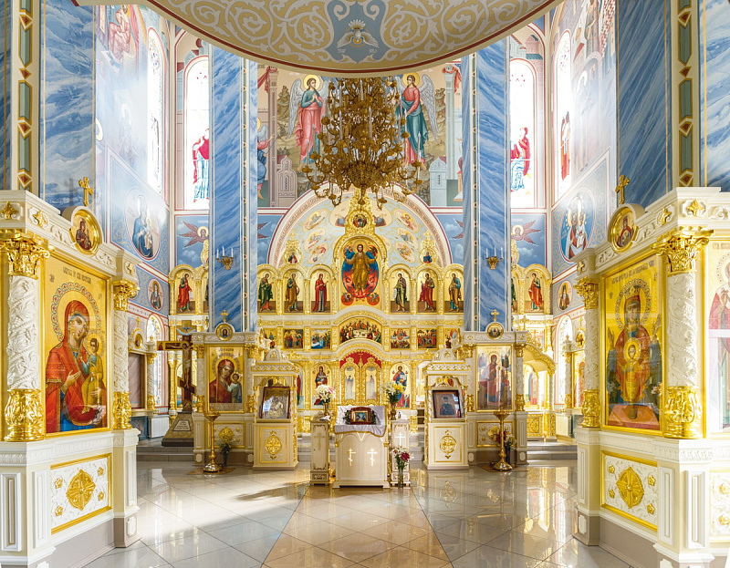 Иконостас собора Святителей Кирилла и Лаврентия Туровских