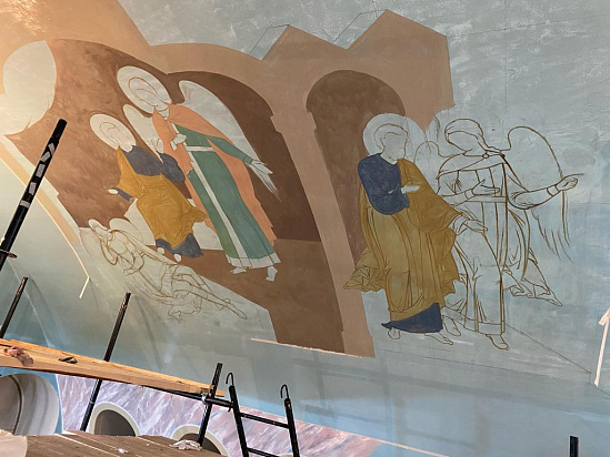 Интервью с иконописцем о росписях Кафедрального Собора в Луганске.